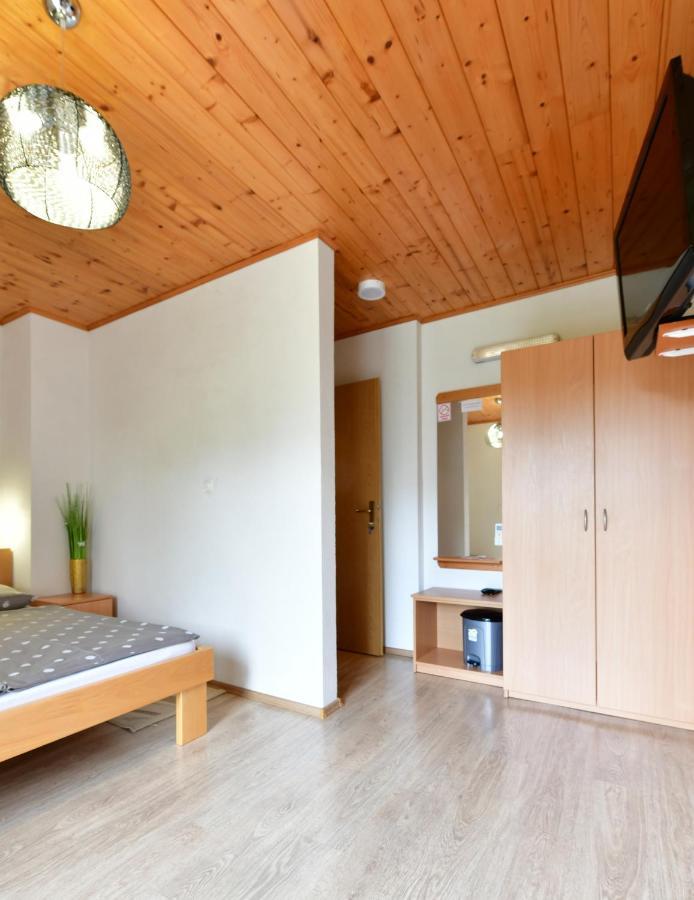 Rooms Toni Seliste Dreznicko Ngoại thất bức ảnh