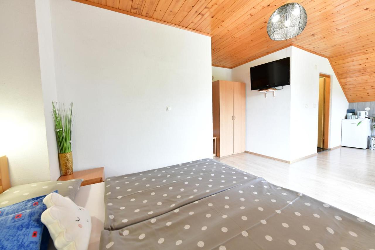 Rooms Toni Seliste Dreznicko Ngoại thất bức ảnh