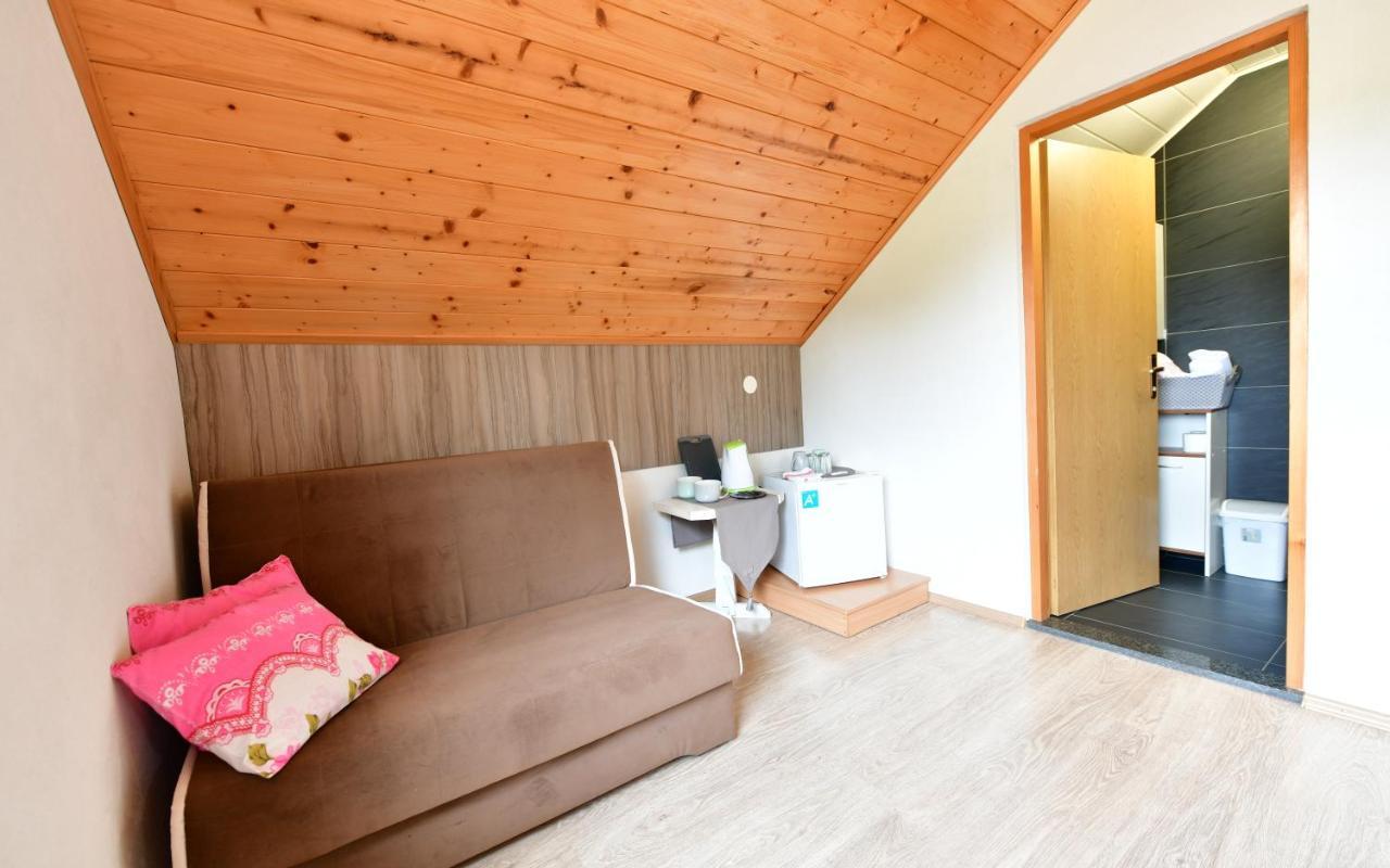 Rooms Toni Seliste Dreznicko Ngoại thất bức ảnh