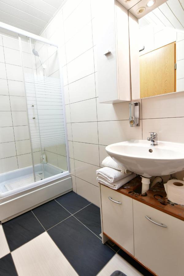 Rooms Toni Seliste Dreznicko Ngoại thất bức ảnh